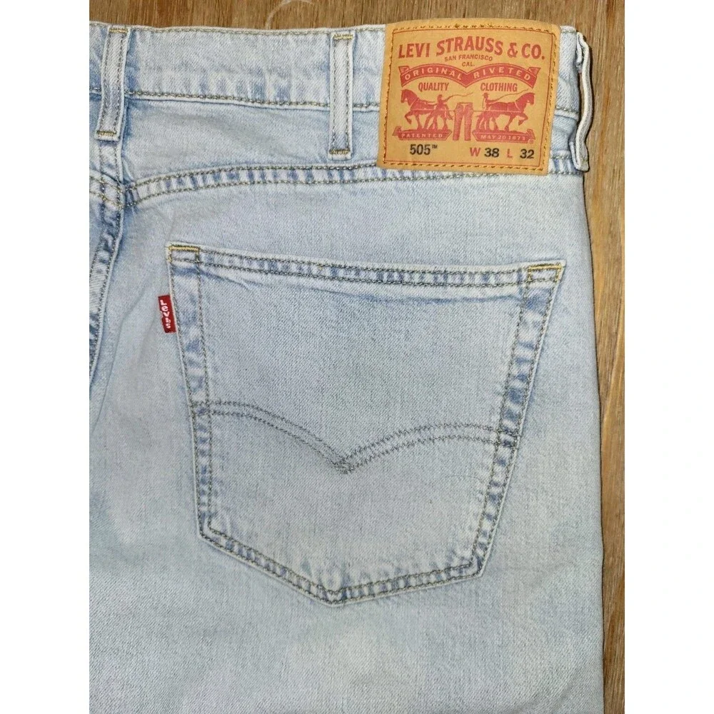 Levi's 505 Men's Jeans 38x32 Light Wash Regular Fit Straight Leg Blue Denim 2024